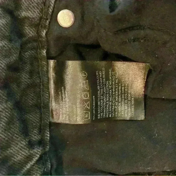 Black Distressed Denim Boyfriend Jean, mid rise, sz 4 grunge moto goth distress - Picture 8 of 8